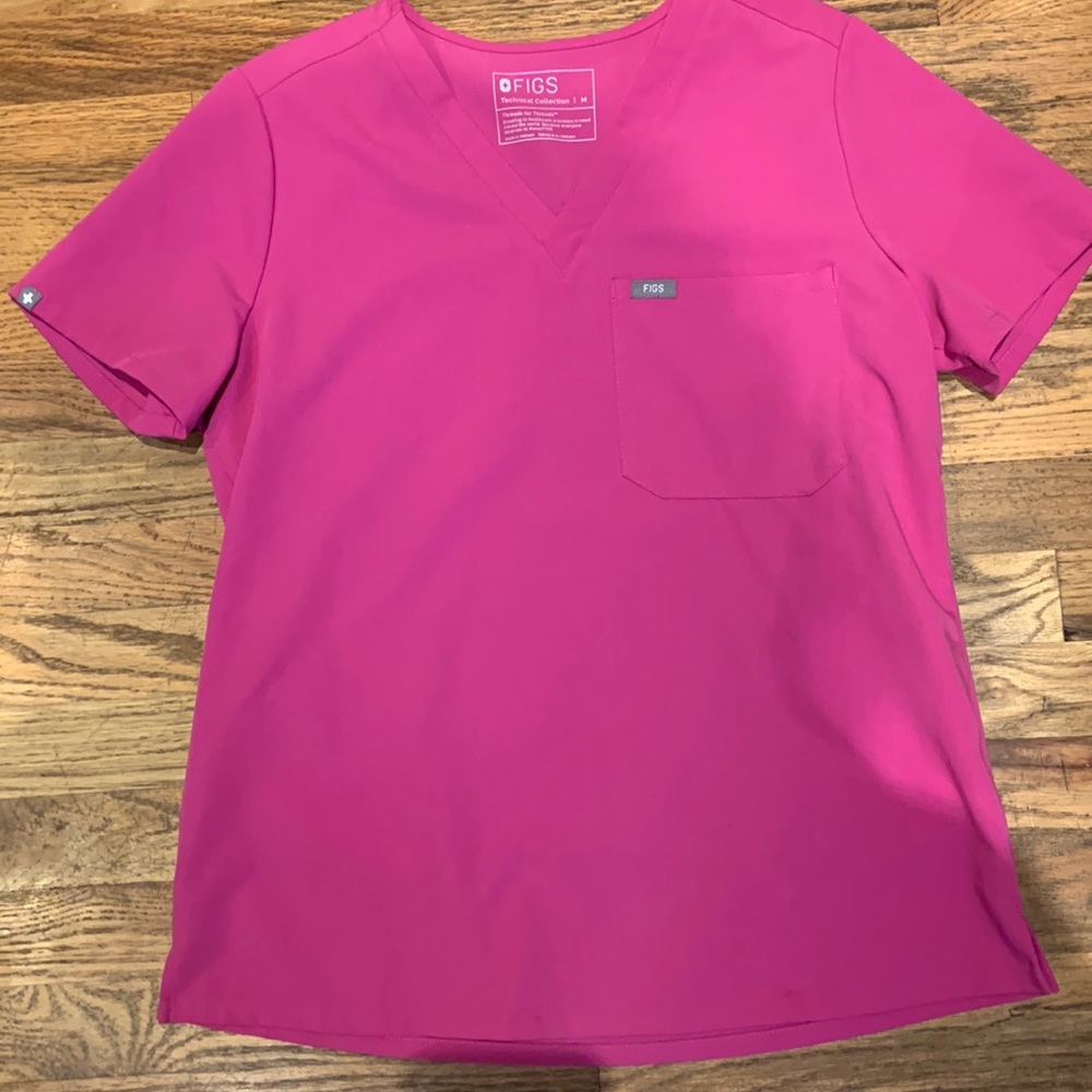 Figs Electric Orchid Catarina scrub top size M